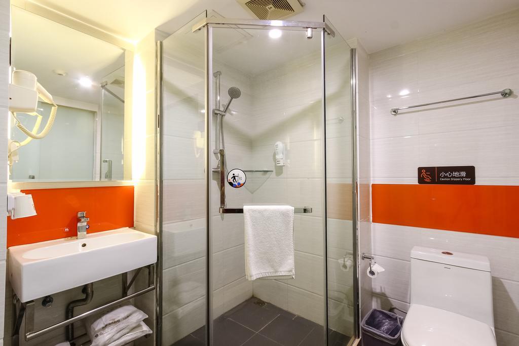 Отель 7Days Premium Guangzhou Tianhe Shipaiqiao Экстерьер фото